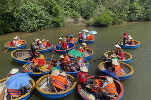 Basket Boat Ride-Lantern Workshop-Cooking Class