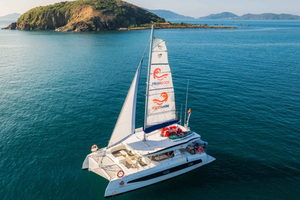 Phu Quoc: Sunrise Yacht Cruise with BBQ Lunch & Snorkeling