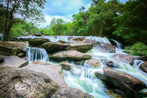 Phú Quốc: ruta por la selva de Suoi Tien, baño en un arroyo y pícnic