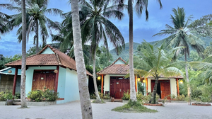 Kiki Coconut Beach Resort Restaurant & Beach Bar