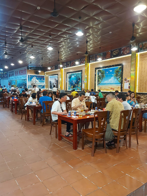 Ra Khoi Restaurant