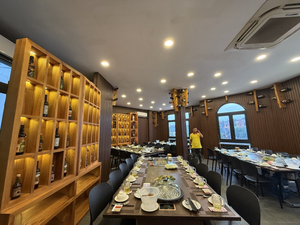 Thế Giới Hải sản Hàm Ninh - GR (Lẩu Hấp Thuỷ nhiệt - Buffet Lobster House)