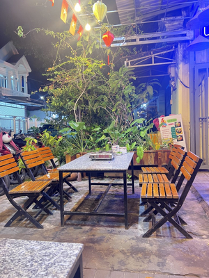 Tiệm Nhà Gạo