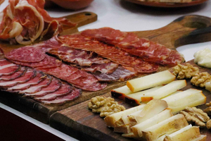 Porto City Guided Food Tour with Tastings