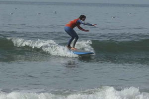 Porto: Lezione privata di surf per una persona alla spiaggia di Matosinhos