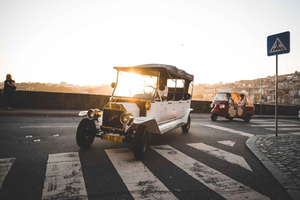 Porto: Private Tour of the Historic City in a Ford T Car