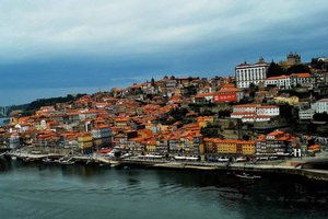 Porto: Private Transfer to Algarve with Stops up to 3 Cities