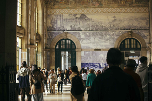 Porto Small Group Walking Tour with Local Drink & Pastry