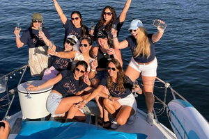 Private VIP Yacht Cruise on the Douro with Sparkling Wine