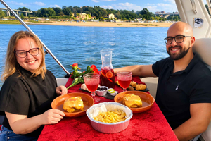 tour in yacht privato con Francesinha o Bacalhau ⭐