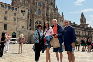 SANTIAGO COMPOSTELA+BRAGA: Private Religious Tour from Porto