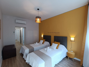 Bonfim Story House