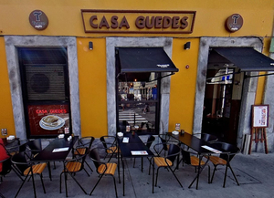 Casa Guedes Oliveiras