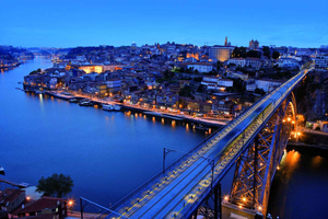 Lizbona: prywatny transfer z Porto z wizytą w Nazare i Obidos
