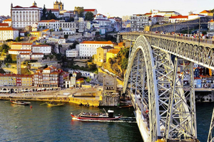Lissabonista Portoon ja Óbidos-Nazaré-Fátima-Coimbra-Aveiro välisenä aikana