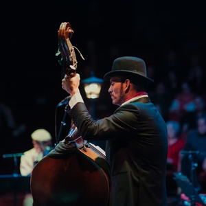 The Jazz Room: Hołd dla Franka Sinatry i Louisa Armstronga