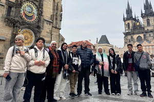 Castle, Charles Bridge, and Old Town Walking Tour