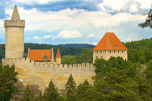 Day hike in Kokořínsko: castles, forests, rocks and villages