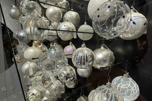 From Prague - Bohemian Glass Museum Tour with Workshop