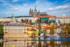 Full-Day Tour with Lunch and River Boat Cruise