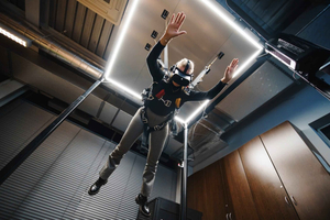 Hurricane Factory Parachute Jump VR Simulator