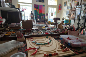 Necklace-Making Workshop with a Jeweler
