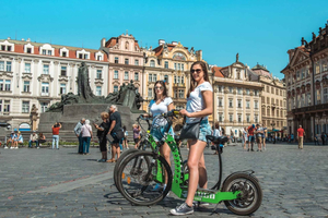 Prague: 4 Hours Grand City Tour by Segway & E-Scooter
