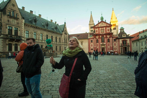 Prague Castle Walking Tour with Golden Lane in German