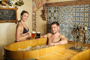 Praag: privé bierbad of wijnbad/1,5 uur