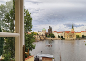 Archibald At The Charles Bridge