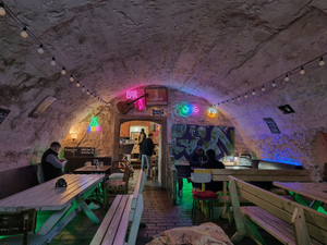 Bar Legend 13