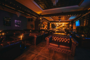 Blaze Lounge & Club
