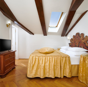 Charles Bridge Palace