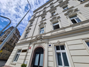 Figaro Suites, Prague