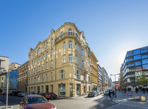 Hotel Golden Crown