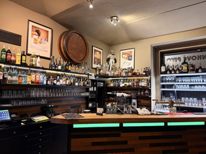 Mark's Pub