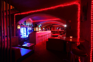 Neon Club