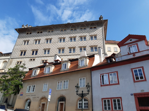 Primavera - Castle View Apartments