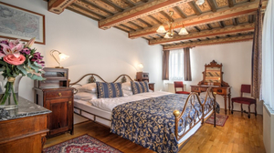 Red Lion Hotel
