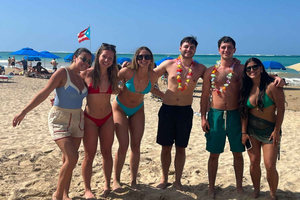 San Juan: Coquito Drink & Salsa Beach Class