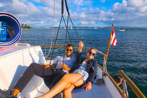 San Juan: dagsutflykt med partybåt och bad