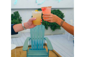 San Juan: Salsa Class with Cocktail Experience