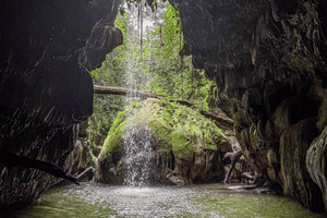 Vega Baja: Private Charco Azul River & Cave Adventure