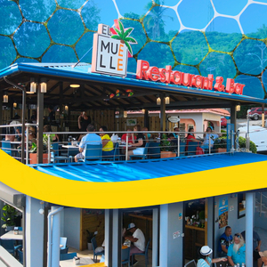 El Muelle Restaurant Bar & Grill