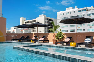 HiBird - Apartment and Suites Hotel