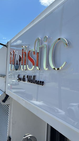 Holistic Spa & Wellness
