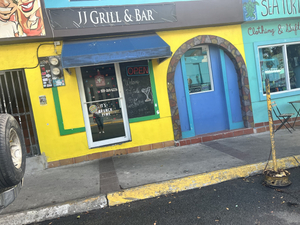 JJ Grill & Bar