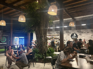 La Revuelta Beer Garden & Cocktail Bar, Guaynabo