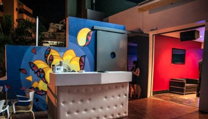 Moon Bar