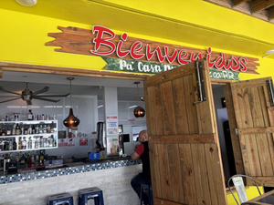 Pa' Casa Dua Bar and Rest